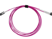 Analyse de la vitesse de transmission de la fibre OM4